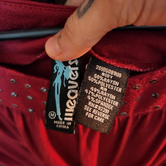 Red Blouse - Picture 3 of 3